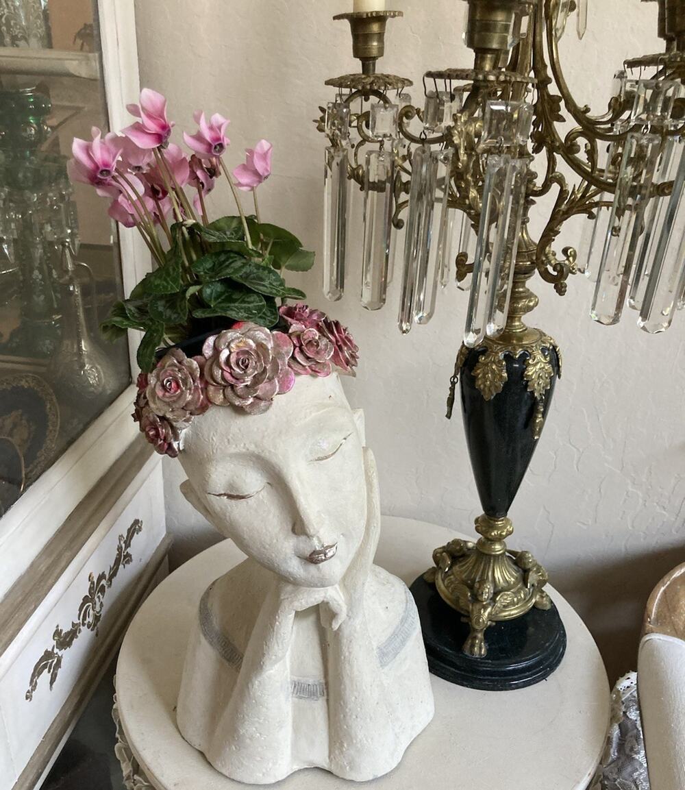Vintage-Style Head Planter Vase Statue - Lady Rose Crown Plant Pot French Angel
